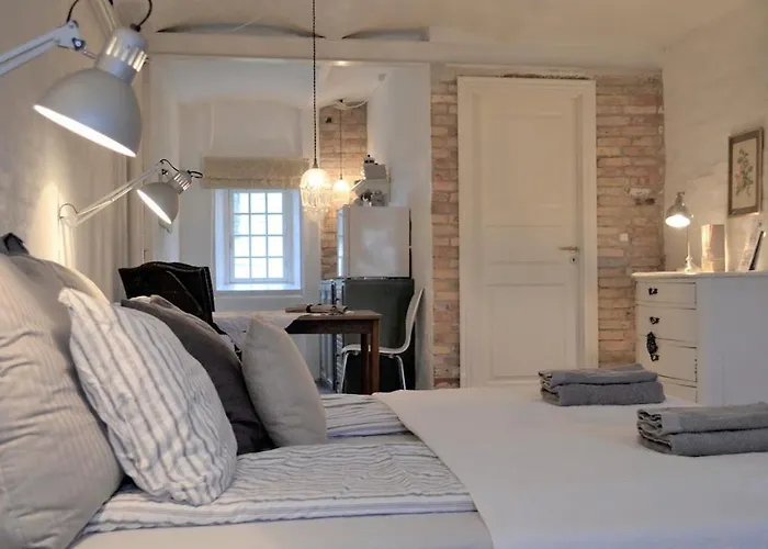 Store Ejlstrup Bed and breakfast Odense